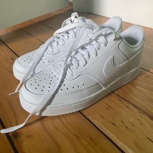 Women’s Nike Court Visions size 7.5 NEW